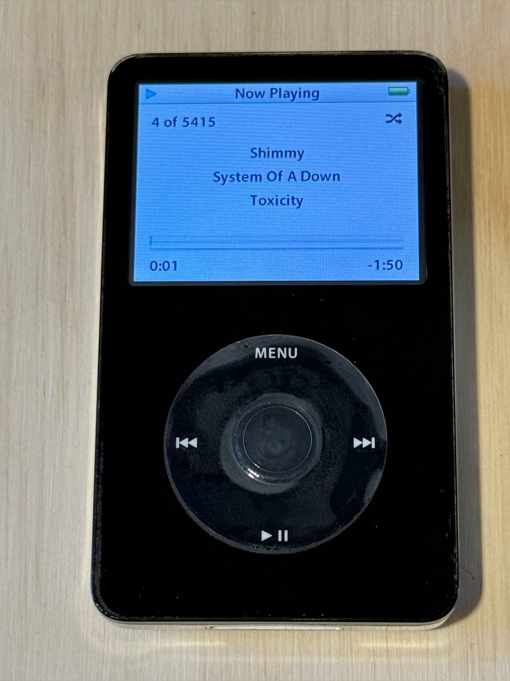 iPod Model:A1136 5thGen 60GB Blk“BROKEN”Hard Drive/Battery Issues Read Info Blw!